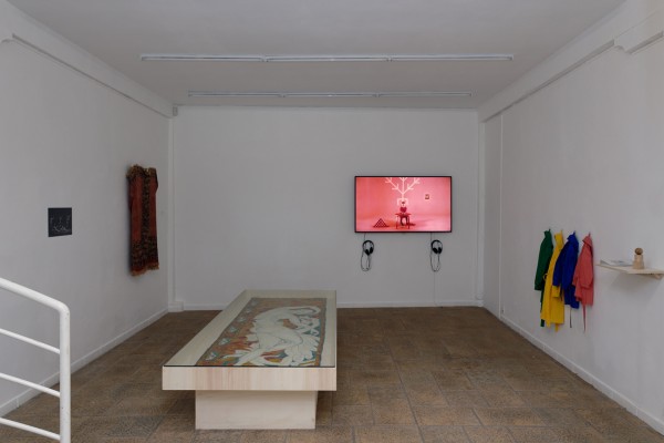 Exhibition view of &amp;laquo;&amp;nbsp;Akademia: Performing Life&amp;nbsp;&amp;raquo;, Villa Vassilieff, Paris, 2018.&amp;nbsp; Work by Ieva Epnere and artifacts and photograph from the Duncan Collection.&amp;nbsp; Courtesy: Ieva Epnere and Duncan Collection.&amp;nbsp; Image: Aur&amp;eacute;lien Mole